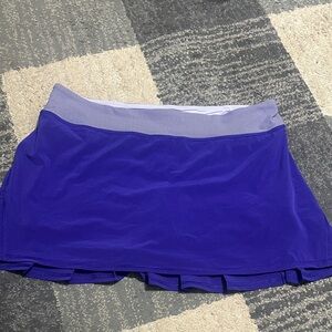 Lululemon pace rival skort